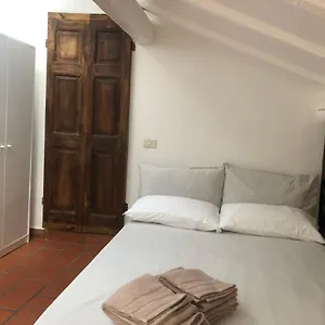 Il Tetto Fiorito Dell'isola Milán