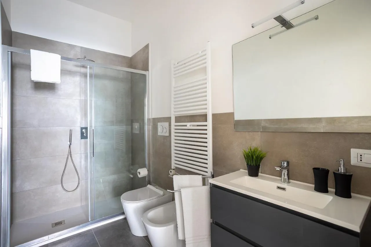 Navigli - Center Modern Suite, Fast Wi-Fi & Tram Milan